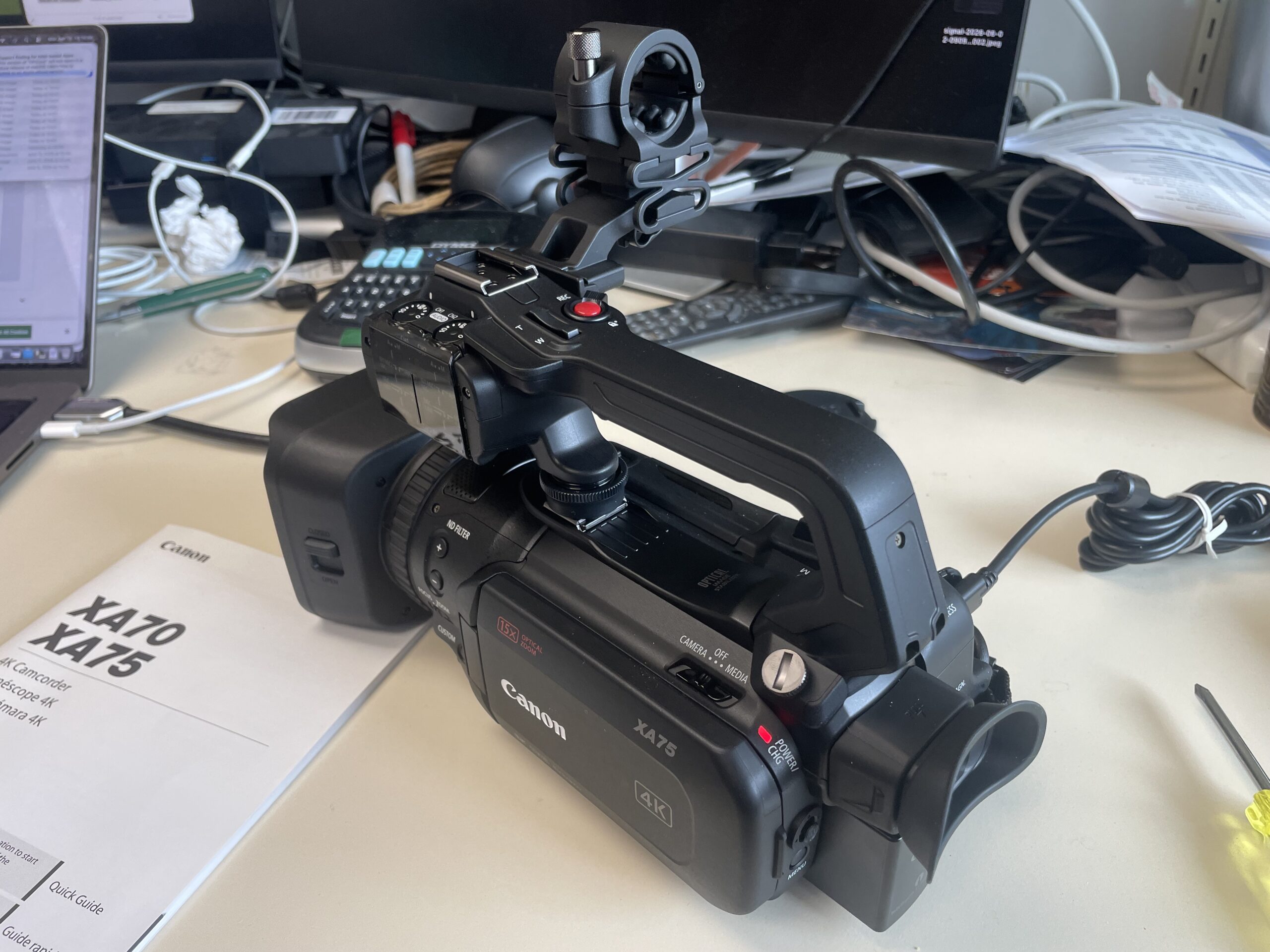 Camden - Canon XA75 Video Camera Kit - Image 5