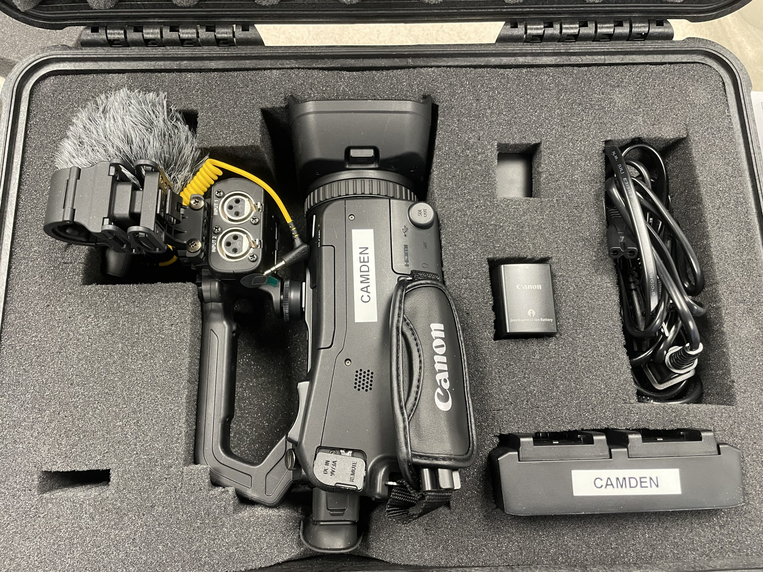Camden - Canon XA75 Video Camera Kit - Image 9